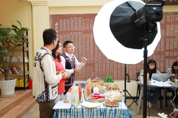 微信图片_20250514211710_副本.jpg