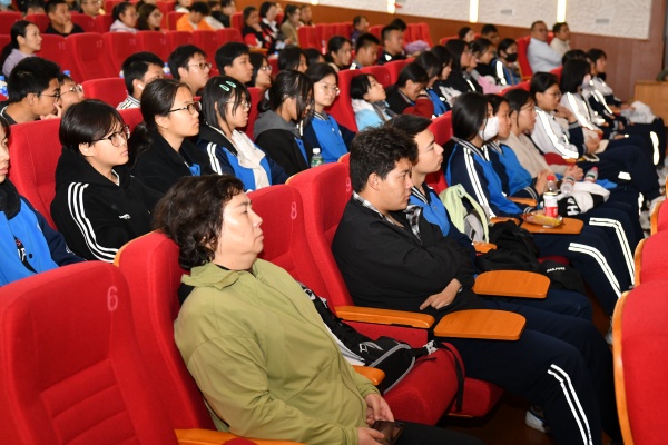 微信图片_20250529212441_副本.jpg