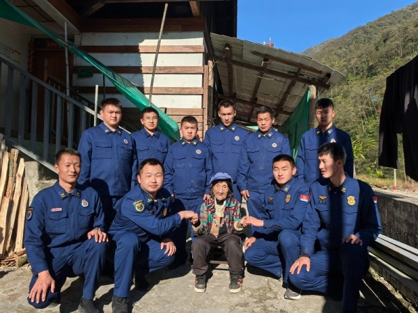 425e42e9-359b-4c84-b488-5a3f45b2c3d0_副本.jpg