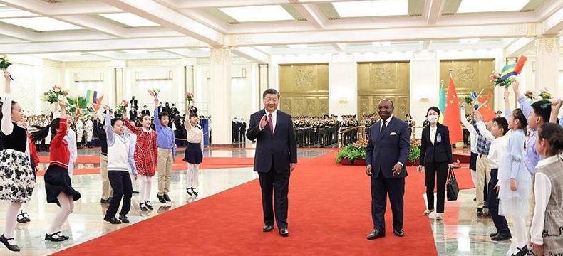 习近平同加蓬总统邦戈举行会谈